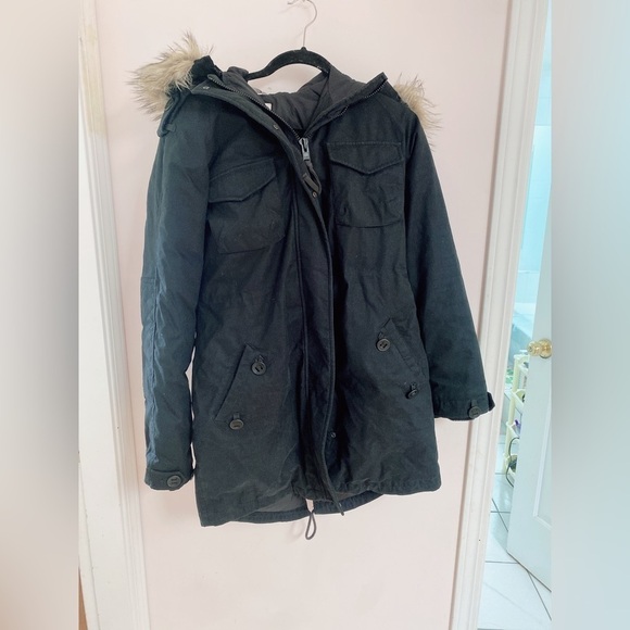 Aritzia Community Paradigm Parka - Picture 4 of 7